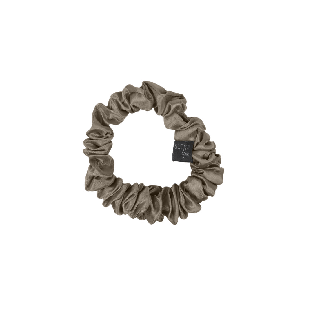 19 Momme Silk Scrunchies Medium - Sutra Silk