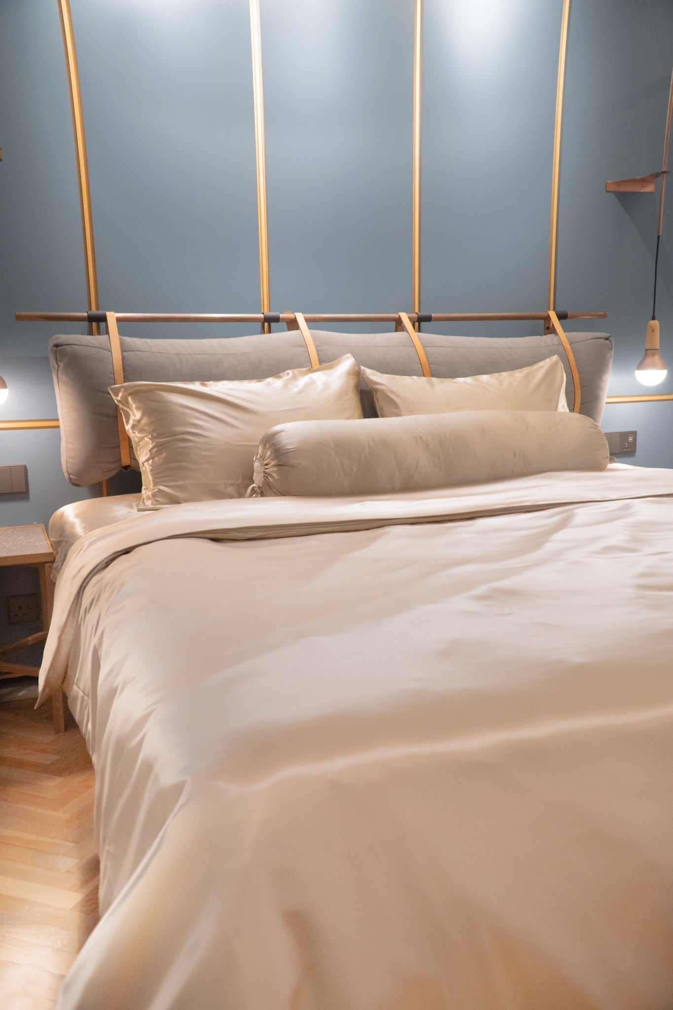 King 5 Piece Silk Bedding Set - Sutra Silk